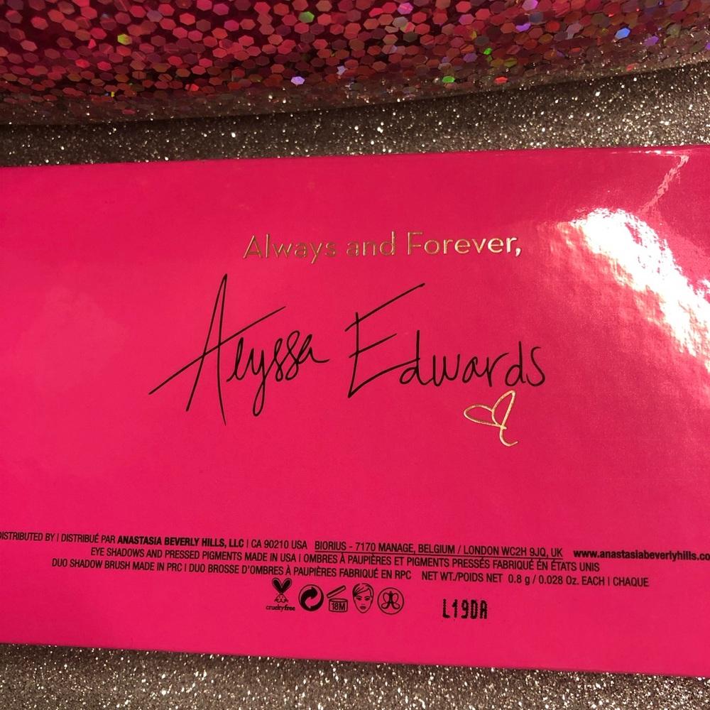 BNIB! Anastasia BH X Alyssa Edwards Eyeshadow π¨ - Picture 7 of 8